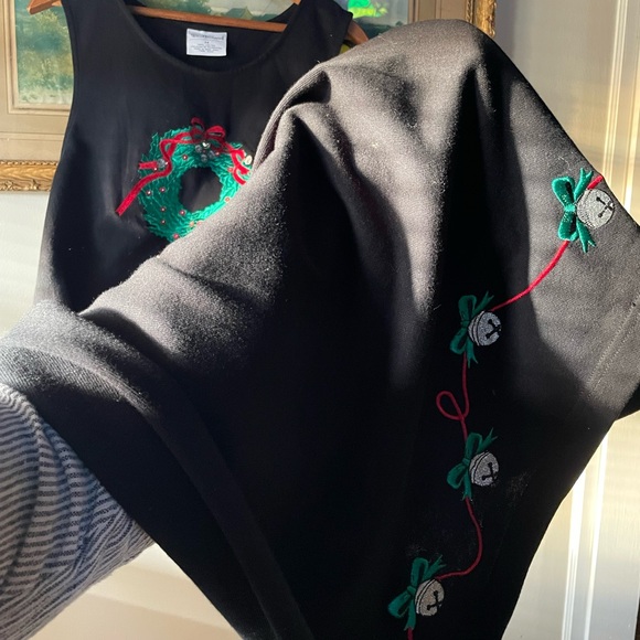 Vintage Christmas Wreath Dress with Real Jingle Bell - Picture 4 of 5